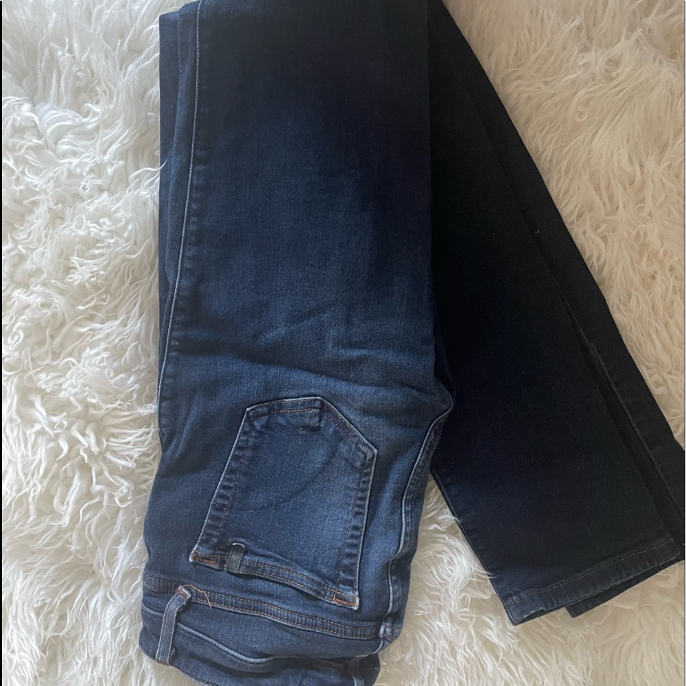 Joe’s jeans size 26 - straight leg skinny jeans